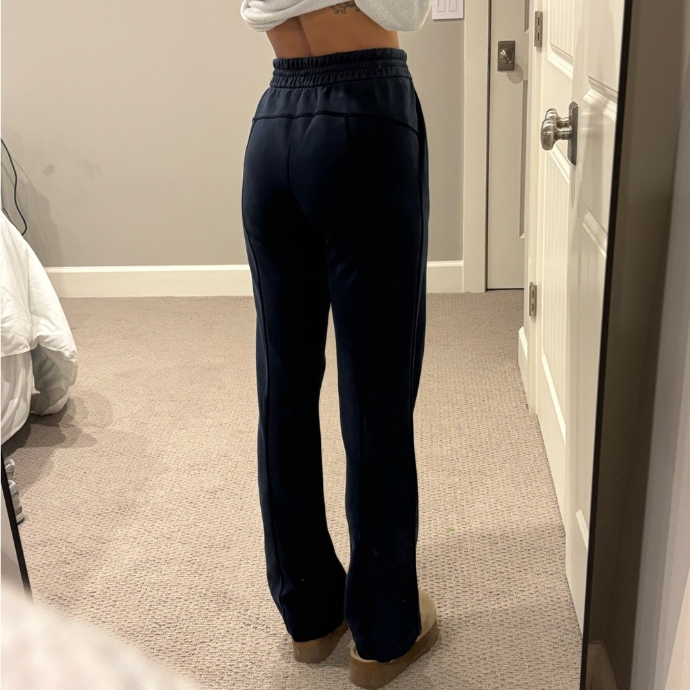 Lululemon Softsreme sweatpants navy blue